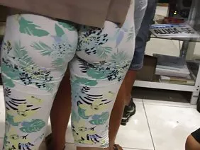 Бұл азиялық массаж өз клиенттеріне ауызша және вагиналды түрде қамқорлық жасайды