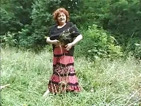 Ваннада екі лесбиянь жасайды